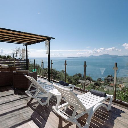 Вилла The Greystone Seaview House By Konnect Ниссаки Экстерьер фото